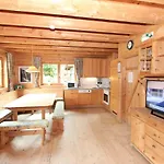 Alpendorf-1 Feriehus *